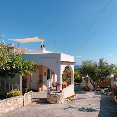 Elia'S House Traditional & Cozy By 8Essentially カリヴェス エクステリア 写真